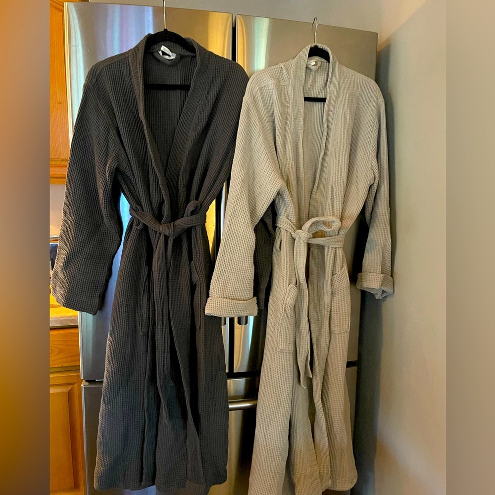 Coyuchi waffle robe